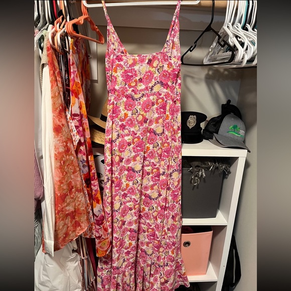 Dress - Picture 4 of 5